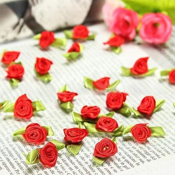 Topla 100pc Mini Satin Traka Ruža Cvijet List Svadbena Dekoracija Aplicirano za Šivanje DIY Osnovna Boja: Crvena